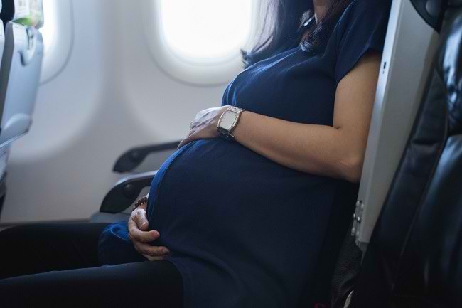  Biết những nguy hiểm của phụ nữ mang thai Khi lên máy bay-dsuckhoe 