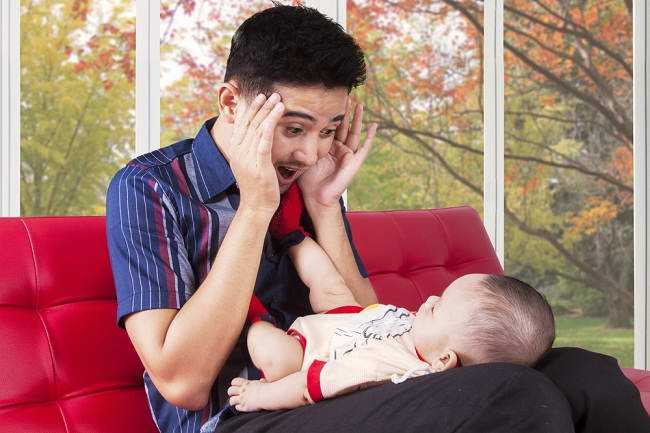  Para Ayah Harus Know Cách đối phó với đứa trẻ đang khóc Đây là cách! - dsuckhoe 