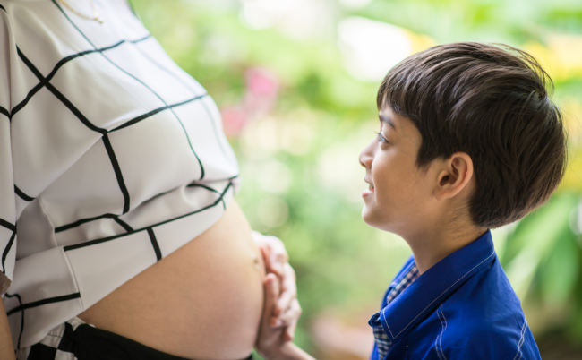  Mang thai con thứ hai nặng hơn mang thai con đầu lòng-dsuckhoe 