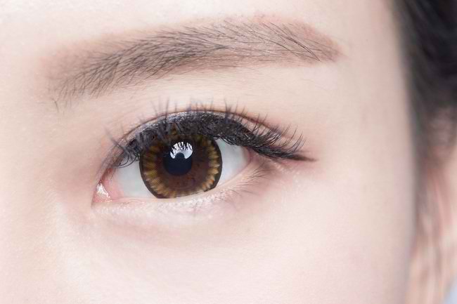  Các loại thuốc mỡ tra mắt và cách sử dụng đúng cách-dsuckhoe 