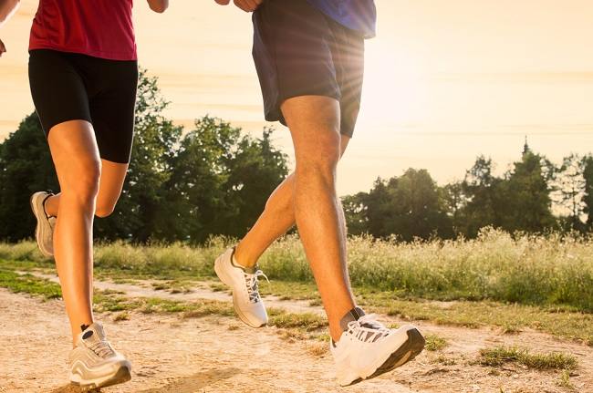  Lợi ích của việc chạy bộ vào buổi chiều đối với sức khỏe cơ thể-dsuckhoe 