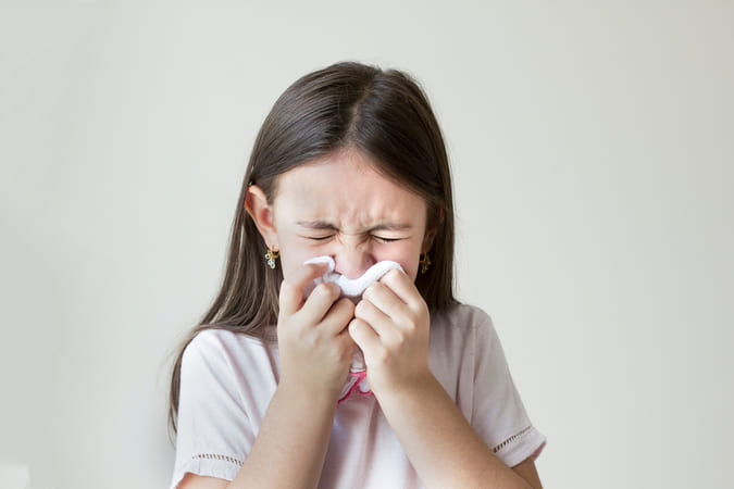  5 cách để khắc phục tình trạng nghẹt mũi ở trẻ em -dsuckhoe 