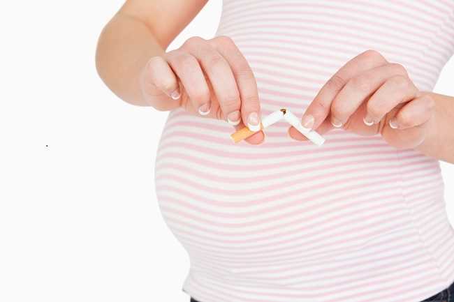  Những nguy cơ của việc hút thuốc khi mang thai quan trọng cần biết-dsuckhoe 