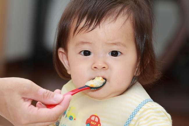  Trẻ sơ sinh và trẻ em có thể ăn thức ăn cay không? - dsuckhoe 