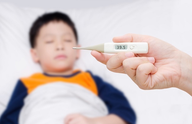  Ibuprofen có an toàn để hạ sốt ở trẻ nhỏ không? -dsuckhoe 