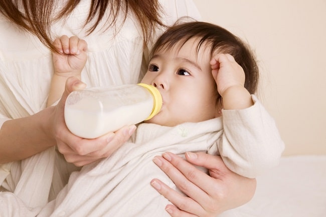 Lợi ích của Sữa đậu nành đối với trẻ bị dị ứng sữa bò - dsuckhoe