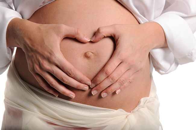  Nào, Hãy Tìm Hiểu Những Sự Thật Về Rốn Nổi Bật Trong thời kỳ mang thai-dsuckhoe 
