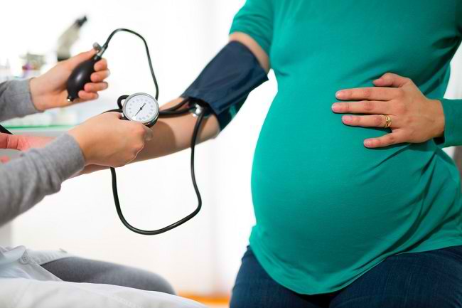  Nguyên nhân tăng huyết áp khi mang thai và cách điều trị 