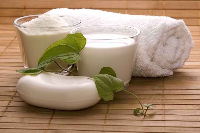  4 Lợi ích của sữa tắm đối với sức khỏe làn da và cách làm - dsuckhoe 