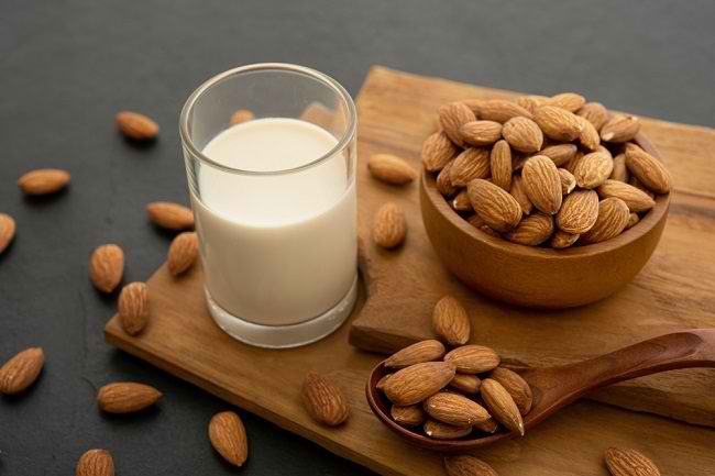  5 Lợi ích của Sữa Hạnh nhân và Cách Làm Dễ Dàng to Make It-dsuckhoe 