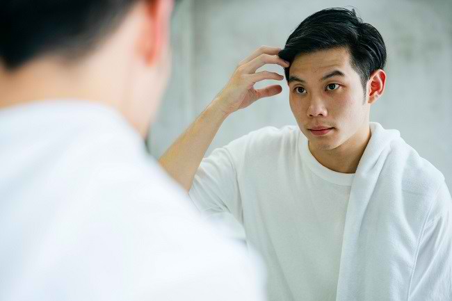  6 Loại Dầu dưỡng tóc nam và cách sử dụng đúng cách - dsuckhoe 