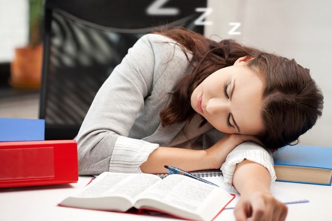  9 Nguyên nhân gây buồn ngủ vào buổi sáng-dsuckhoe 