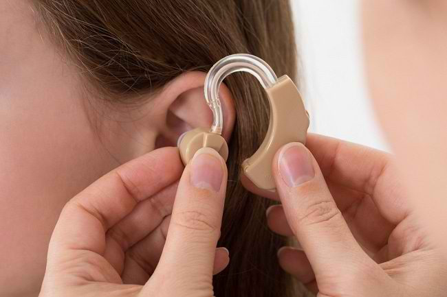  Kỹ thuật cơ bản để giao tiếp với người khiếm thính -dsuckhoe 