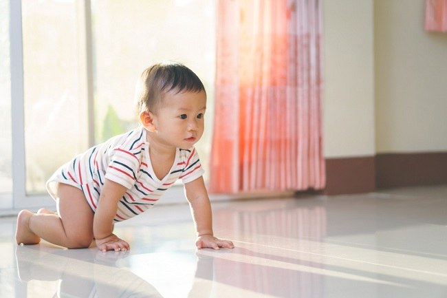  Sự phát triển và Cân nặng của Bé 10 Tháng tuổi-dsuckhoe 