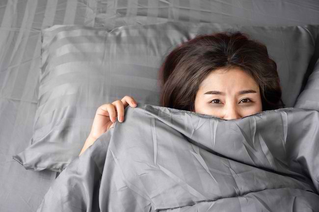  7 Cara Khắc phục chứng tê liệt khi ngủ mà bạn cần biết - Allodokter 